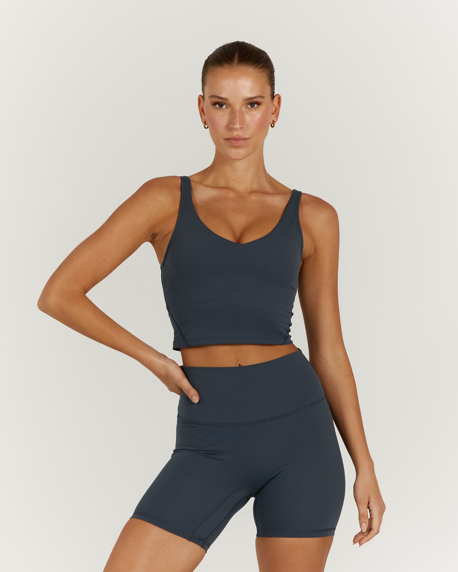 Amazoniasale Tshirts & Singlets Aurion